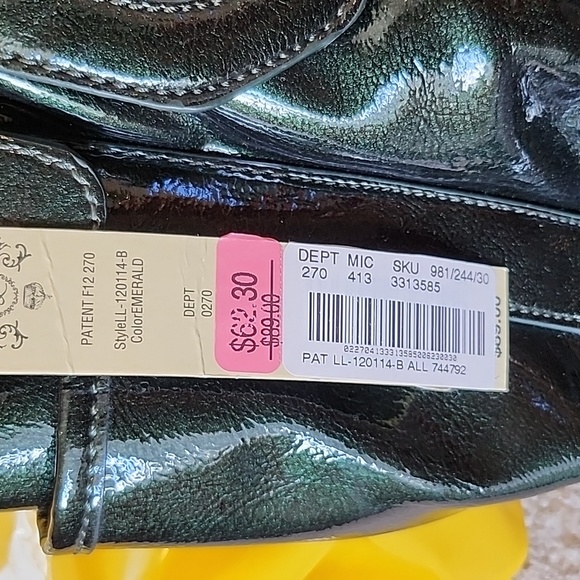 New - Picture 2 of 4